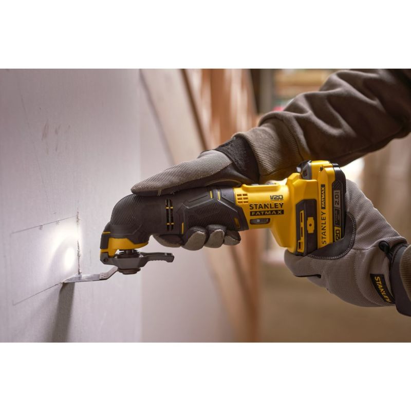 8. Stanley FATMAX SFMCE500B-XJ Oscillating Multi-Tool Black, Yellow