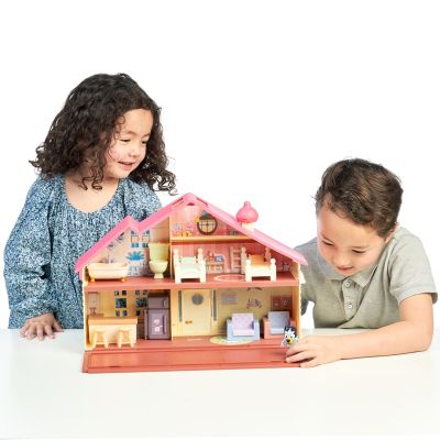 6. Moose Toys MS13024 dollhouse