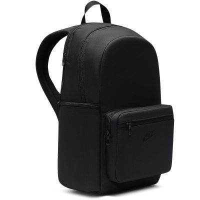 2. Nike Heritage Eugenie Backpack IB4327-010
