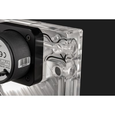 5. EK-Quantum Kinetic3 FLT D5 PWM Water Blocks Expansion Tank and Pump Combo - 240mm, D-RGB, Acrylic