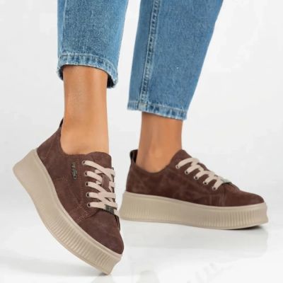 8. Women's brown leather sneakers on the platform Filippo DP7982