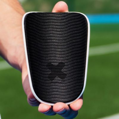 3. Proskary Diamond 13x9 Soccer Shin Guards