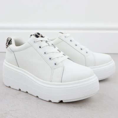 3. Vinceza W 89144 JAN418B Platform Shoes