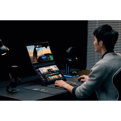 38. ASUS ROG Zephyrus Duo 16 GX651AX-U9322X Ultra 9 386H 2x16.0"3K Touch OLED 120Hz 1100nits AG 32GB LPDDR5X SSD2TB GeForce RTX 5090 24GB Cam1080p + IR 90WHrs W11Pro Aluminum Stellar Gray