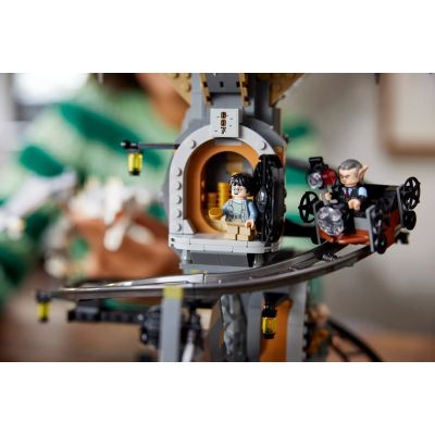 10. LEGO Harry Potter 76417 Gringotts Bank - Collector's Edition