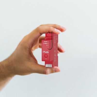 3. Shelly Qubino Wave PRO 1PM Power Relay Red