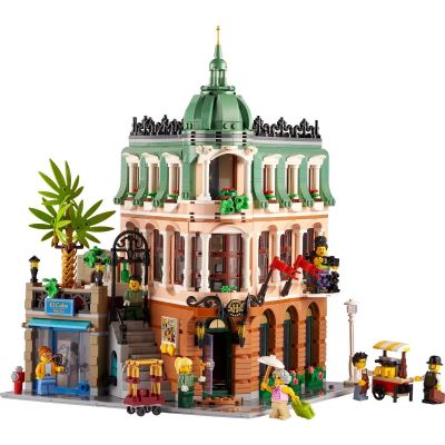 3. LEGO Creator Expert 10297 Boutique Hotel