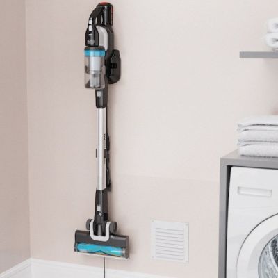 12. 18V BHFEB520D1-QW BLACK+DECKER Upright Vacuum Cleaner