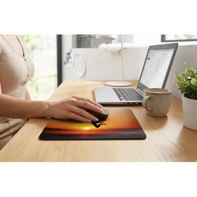 18. Esperanza Photo Mix Mouse Pad EA133