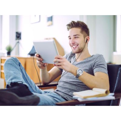 4. JVC HA-FR9UCBU Headphones Black