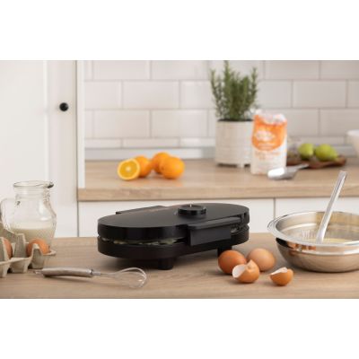 13. Gorenje WM1200B 1200W waffle maker