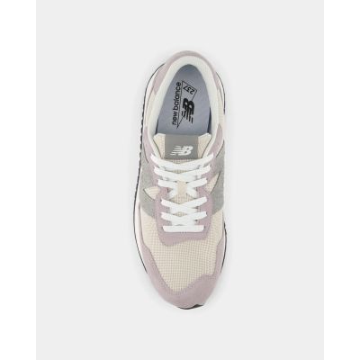 3. Men’s Classic New Balance 237 Lifestyle Shoes (M2379XU)