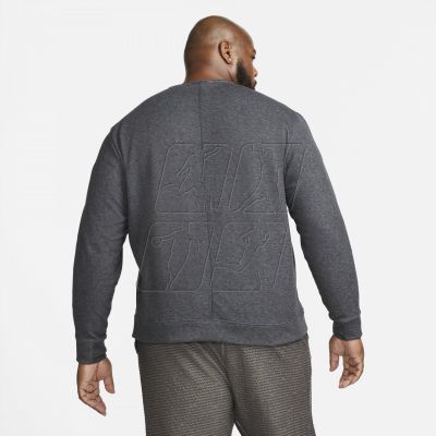 2. Nike Dri-Fit M DD2186-010 sweatshirt