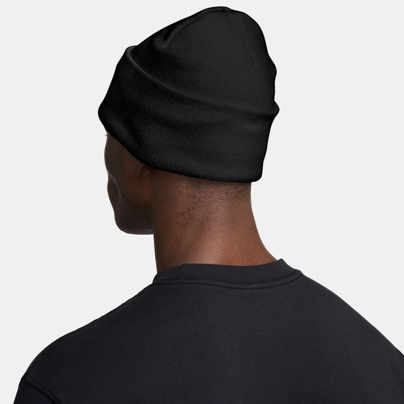 2. Nike Peak Cap HF0187-010