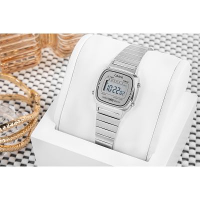 5. CASIO LA670WA-7DF Ladies' Watch + BOX
