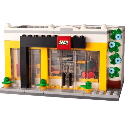 3. LEGO Promotional 40528 – LEGO Store