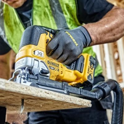 6. 18V cordless jigsaw DCS334N-XJ DEWALT