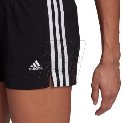 5. Adidas Essentials Slim Shorts W GM5523