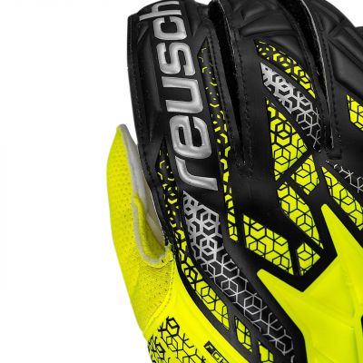 6. Reusch Attrakt Solid 5570515 2014 Goalkeeper Gloves
