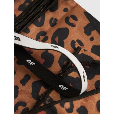 2. Quick-drying sports towel M (80 x 130 cm) 4F 4FRSS26ATOWF104-90A