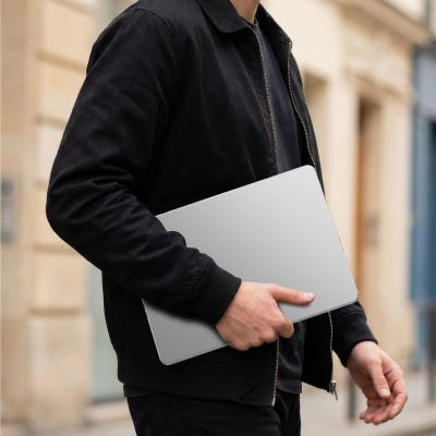 5. AmazingThing Titan Hardshell Case for MacBook Air M5 15" - Transparent