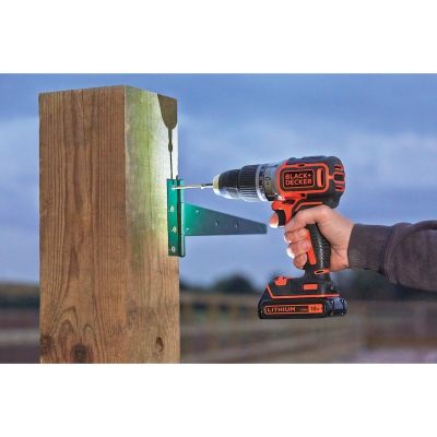 5. Black & Decker BL188K-QW 1650 RPM Drill Central Locking