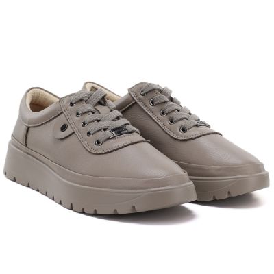 4. Comfortable beige women's leather shoes Vinceza 79367