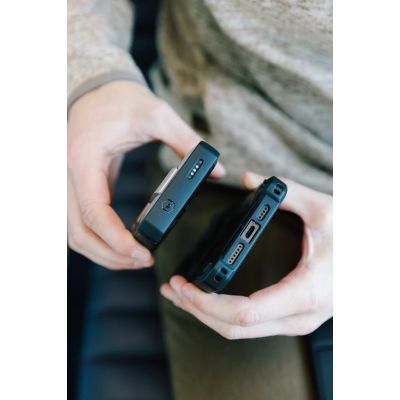 9. UAG Rugged 10K Power Bank – 10000 mAh with Stand, 10 W Wireless Charging, MagSafe Compatible, Cable Included (black/titanium)