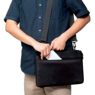 9. LAUT NOVI 35.6 cm (14") Pocket Case Black