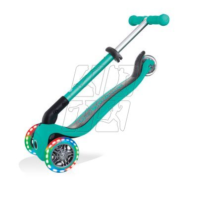 17. 3-wheel scooter Globber Foldable Lights Emerald Green Jr 437-107