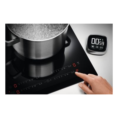 11. ELECTROLUX EIV634 induction hob