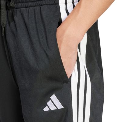 11. adidas 3 Stripes Shorts M JI8798