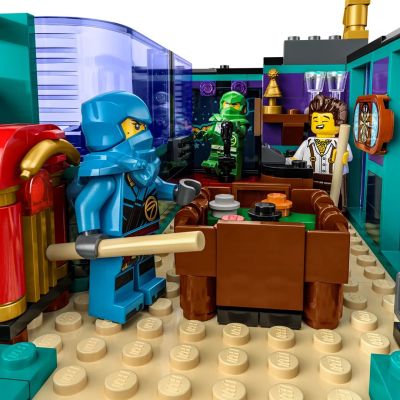 8. LEGO 71799 Ninjago - Ninjago Town Square