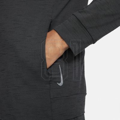 10. Nike Yoga Dri-FIT sweatshirt M CZ2217-010