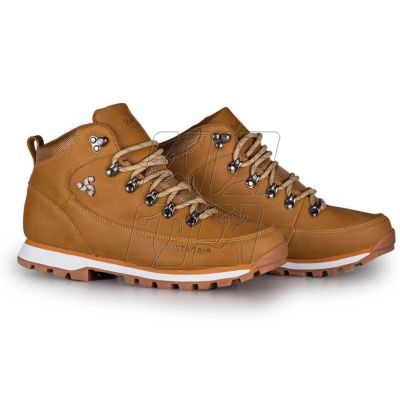 7. Leather trekking shoes Outback Bustagrip M MRM1E