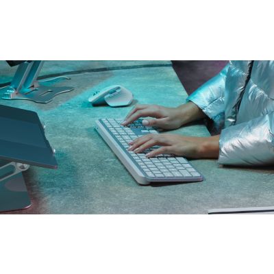 6. Logitech MX Keys S 920-011566 RF Wireless + Bluetooth QWERTZ Keyboard German Aluminum, White