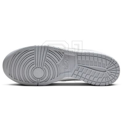 3. Nike Big Low 355152-106 Shoes