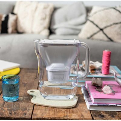 8. Brita Essential XL jug + 3 inserts (sand)