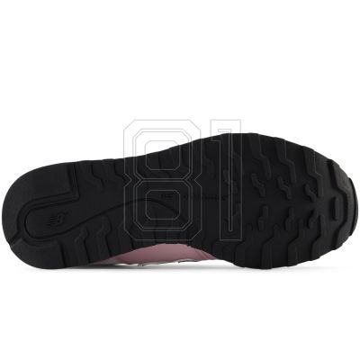 9. New Balance W GW500ADC sports shoes