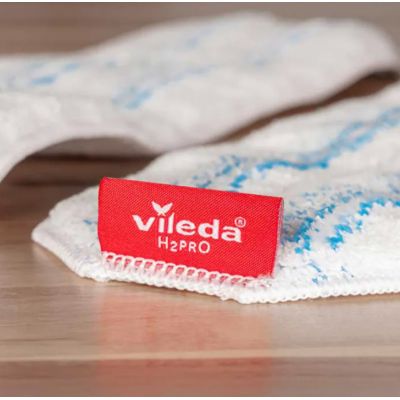 2. Vileda H2prO flat mop insert