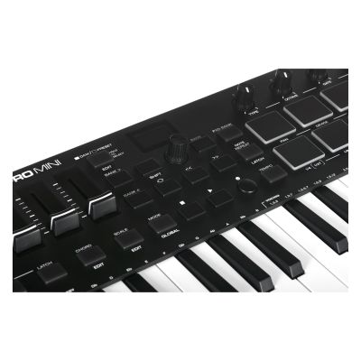 5. M-AUDIO Oxygen PRO MINI - Control Keyboard