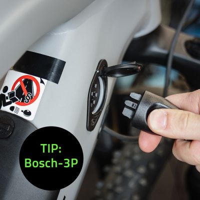 5. Qoltec 52613 36V 42V 2A electric bike charger Bosch 3Pin plug + power cable