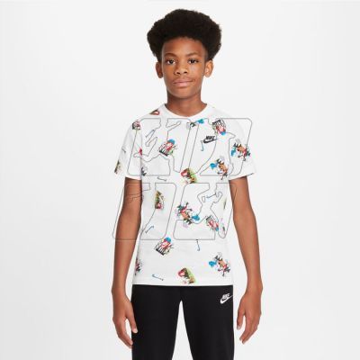 4. Nike Sportswear Tee Aop Jr DQ3856 100 T-shirt