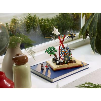 10. LEGO 21355 Ideas - The Evolution of Science