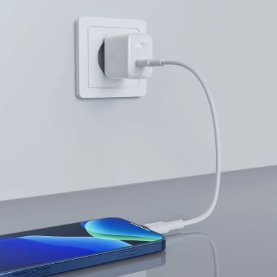 6. Acefast GaN USB Type-C 30W charger, PD, QC 3.0, AFC, FCP black (A21 black)