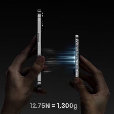 4. SHARGE YDD-SG-C3TXWCX-HEI Power Bank 5000mAh Wireless Charging Carbon