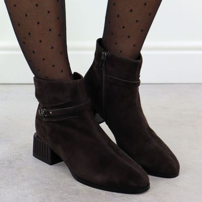 7. Women's leather ankle boots with decorative heel, brown, D&A S.Barski Premium Collection CR52-651