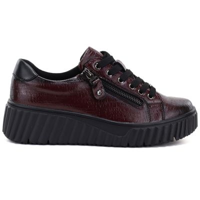 2. Women's patent leather platform shoes in burgundy Vinceza 133134