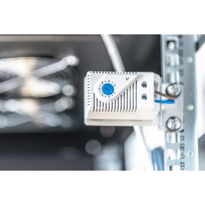 13. Roof fan for server cabinet Digitus DN-19 FAN-4-BN (for Unique & Varioflex-N and Dynamic Basic)