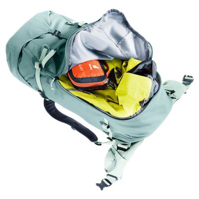 12. Deuter Guide 32+8 SL Backpack 3361423-2288